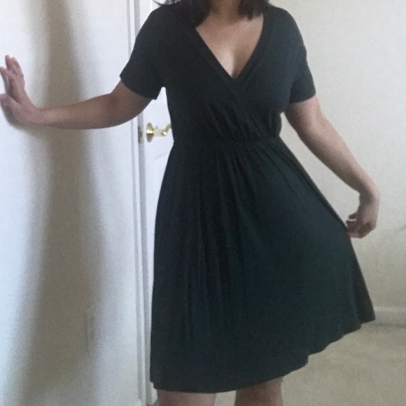 NWOT hunter green super soft dress. M - Picture 2 of 4